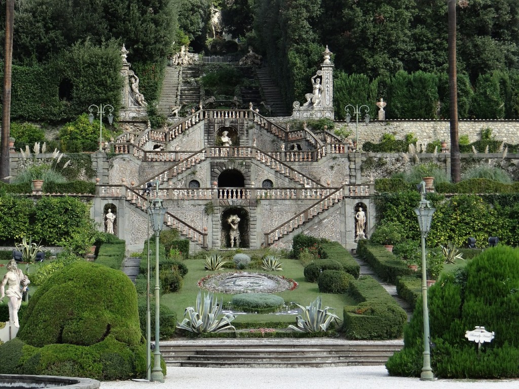 PINOCCHIO e Villa Garzoni di Collodi PINOCCHIO e Villa Garzoni di Collodi